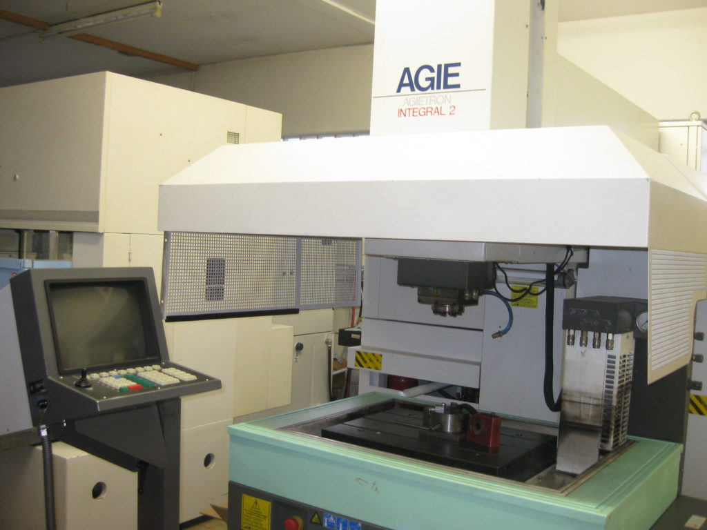 Maschine von AGIE Integral -CNC-Senkerodiermaschine